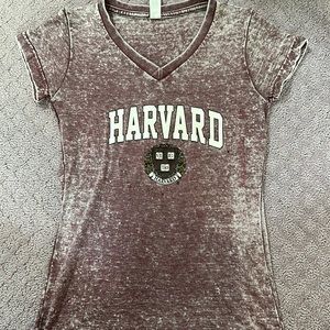 Harvard Tshirt